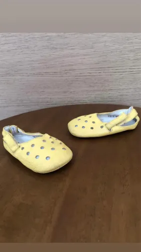 Sapatinho infantil número 20 (couro)
