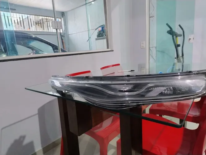 Farol Fiat toro