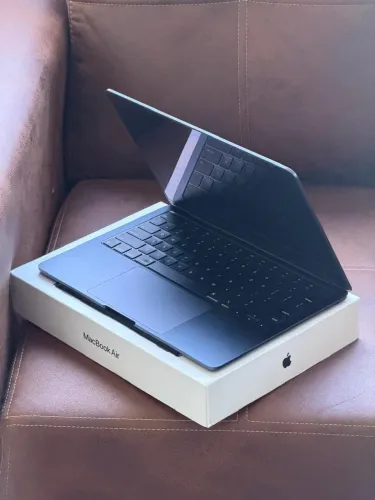 macbook air M2