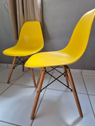 Cadeira Charles Eames