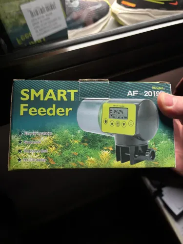 Comedor automático para aquário