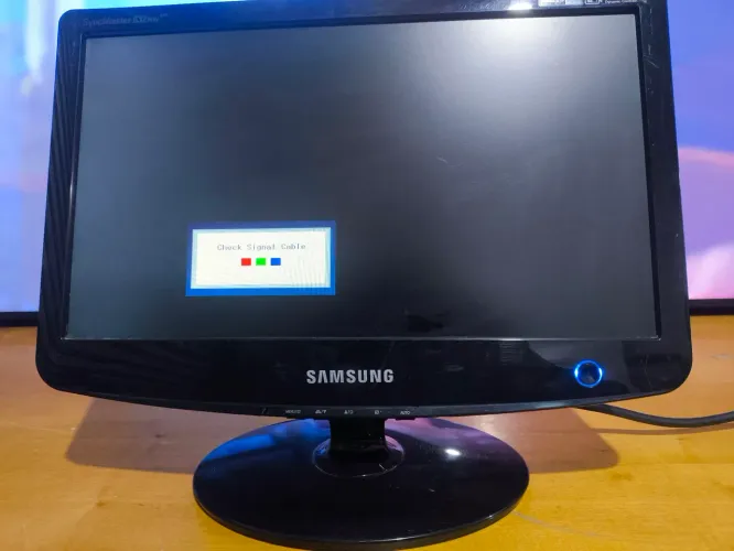 Monitor LCD Samsung 15.6 Widescreen - Barato funcionando