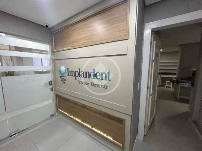 SALA COMERCIAL - Centro - JF-151205