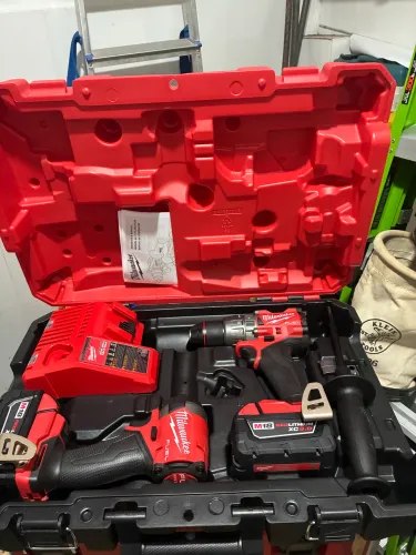 Kit parafusadeira milwaukee m18