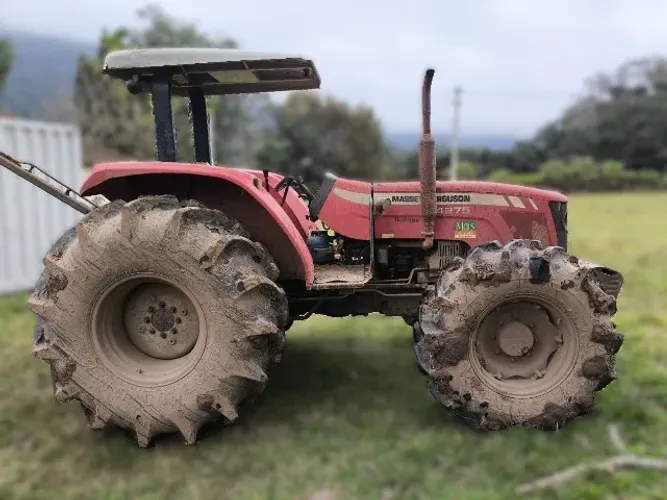 Trator Massey Ferguson 4275