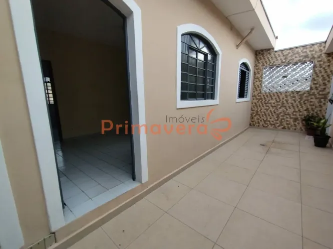 Locação casa estilo apartamento - Região Edgar Facó - 2 Dormitórios
