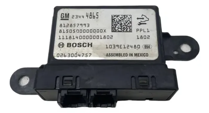Módulo Sensor Estacionamento Chevrolet Onix 2019 23444865 Preto