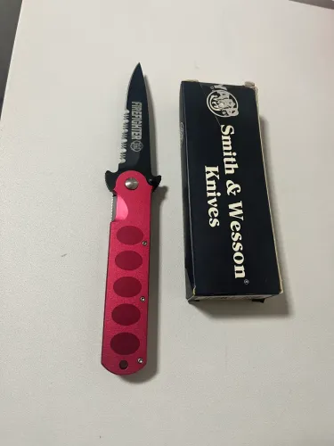 Faca dobrável Firefighter Smith & Wesson nunca usada