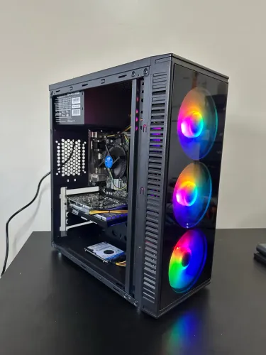 Pc gamer i5 8400 + gtx 1650