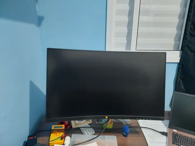 Monitor 180hz curvo