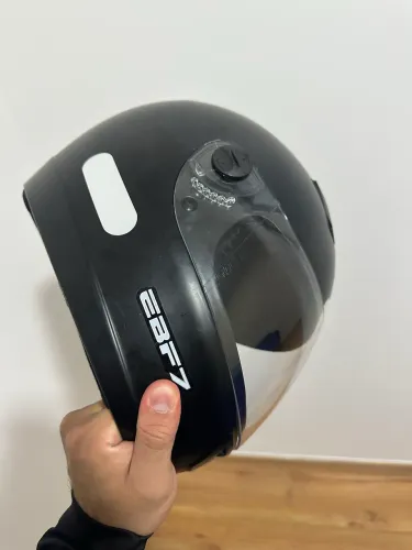 Capacete novo