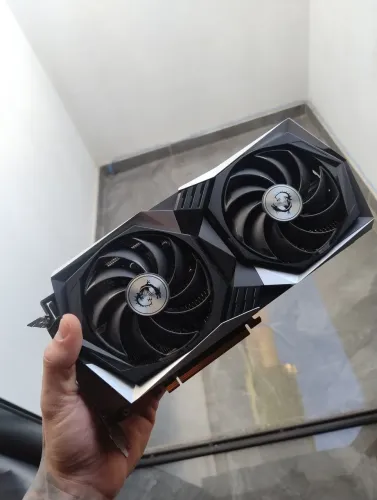 Placa de vídeo AMD RX 6600 XT 8gb MSI gaming