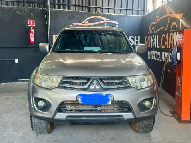 Mitsubishi Pajero Dakar 3.2 4X4 T.i. Dies. 5P Aut. 2015