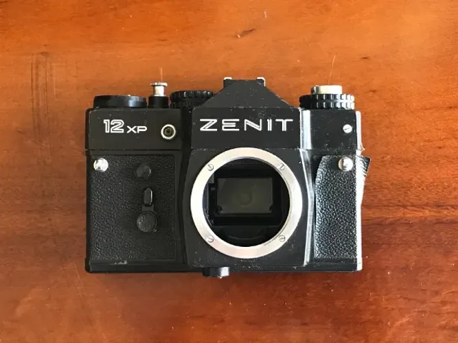 Zenit 12XP para reparo ou retirada de peças