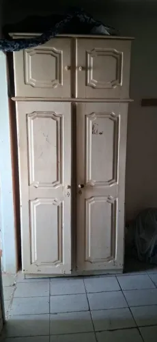 Guarda roupa de solteiro