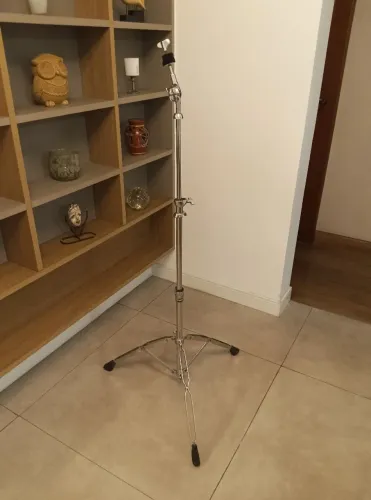 ## Estante de pratos reta para bateria Mapex Mars, 2 estágios, enorme, novíssima!!!