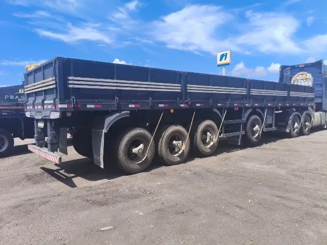 Carreta bloqueira quarto eixo