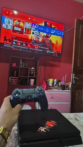 Playstation 4 1TB impecável
