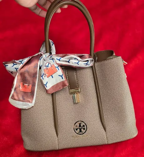 Bolsa Estilo Tory Burch - Elegante e Espaçosa ?