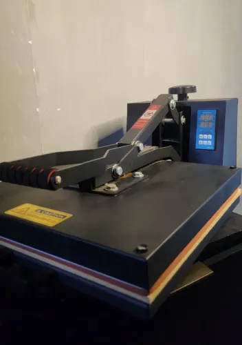 VENDO PRENSA TÉRMICA 38X38 IMPORTWAY 