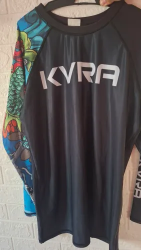 CAMISETA KVRA