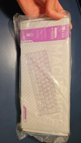 Teclado Mecânico Machenike K500-B61 ABNT2 Switch Brown - Novo e Lacrado