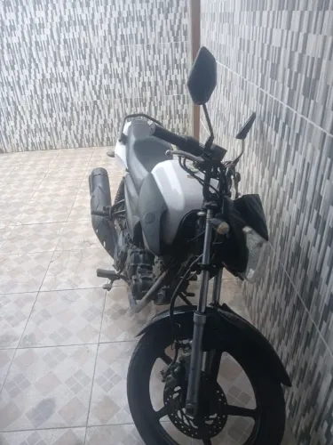 VENDO MOTO 