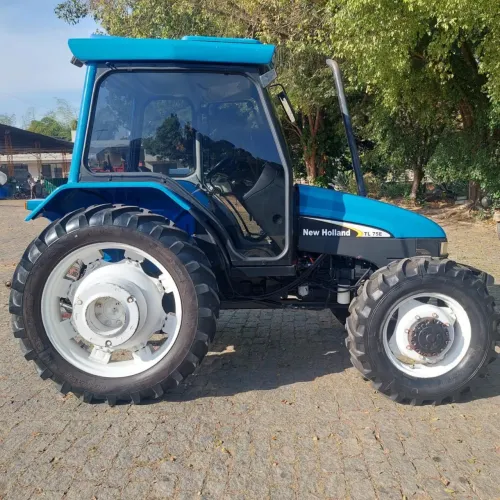Trator New Holland TL75