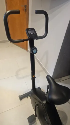 Bicicleta Ergométrica de Treino Essentiel Domyos Preta