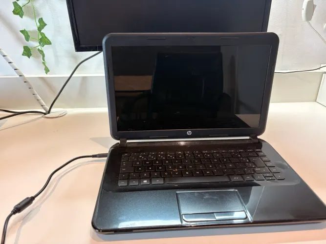 Notebook HP 14? 2016 + Fonte Original - Para Peças ou Reparo