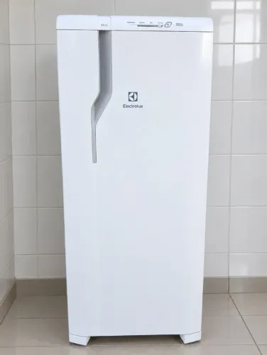 Geladeira Electrolux usada (ENTREGO)