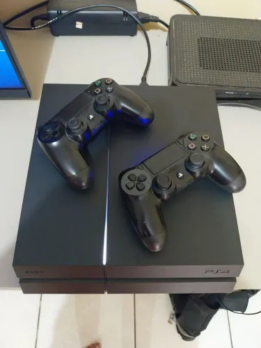 PS 4 + JOGOS