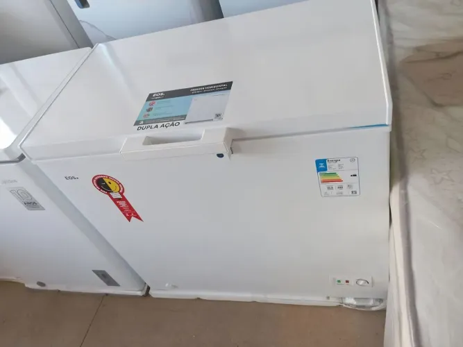 Freezer EOS 205 litros novo