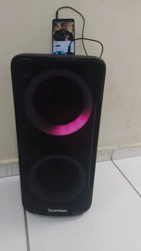 Vendo caixa de som blutu.  