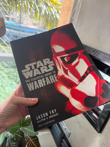 Star Wars: The Essential Guide to Warfare - Jason Fry - Livro em Inglês