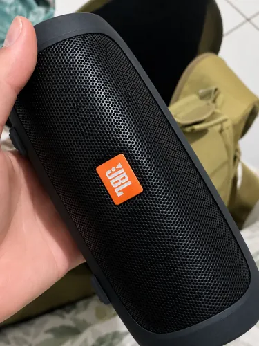 ? Caixa de Som JBL ? R$ 100 Vendo Caixa de Som JBL Charge Mini 3+,
