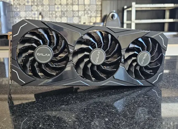Placa de Vídeo Galax RTX 4070 Ti 1-Click OC 12GB GDDR6X - Impecável