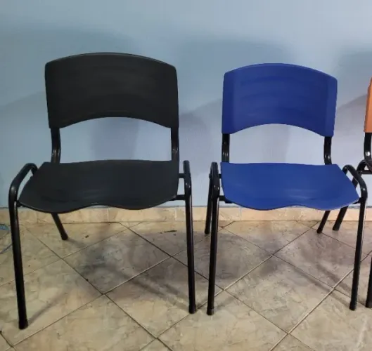 2 Cadeiras por R$150,00 (Não entrego) 