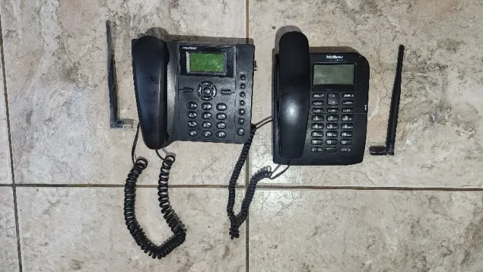 Celular rural de mesa Aquario ca40 3g