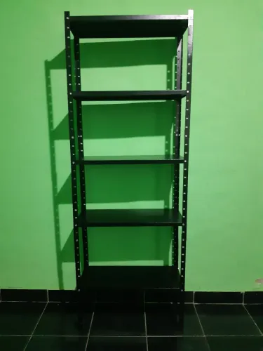 Estante de Ferro