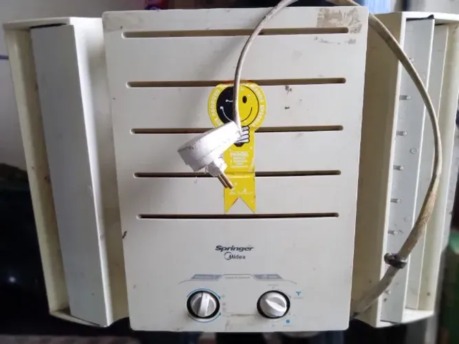 Condicionador de ar de janela 10mil btus