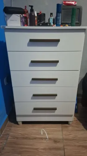 Cômoda 5 gavetas