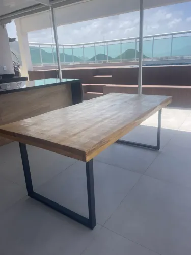 Mesa rústica