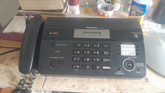 Telefone faquiz antigo