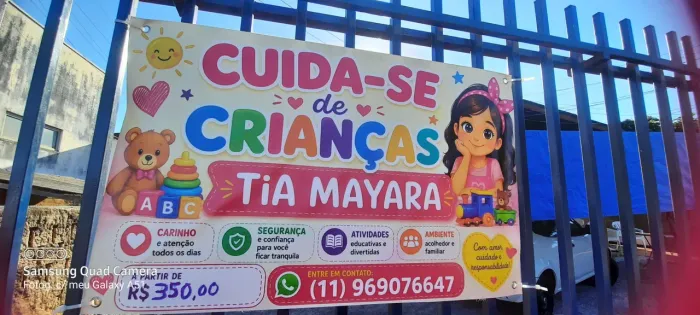 Cuidadora De Criança
