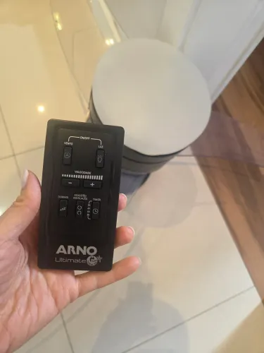 Um arraso de ventilador de teto com controle remoto !!! 