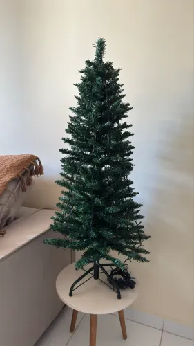 Árvore de Natal bem cheia