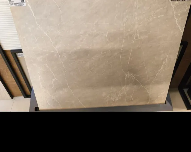 VENDO PISO PORCELANATO