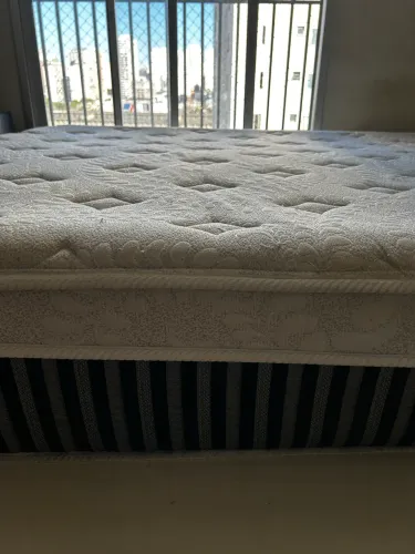 Colchão tamanho Queen marca Sleep Confort