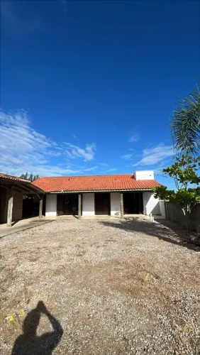 Casa na praia do Camacho